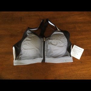Victoria Secret knockout sport bra